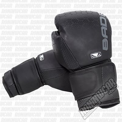 Bad Boy Boxing Gloves Legacy 2.0 Leather Svart