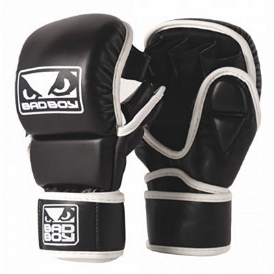 Bad Boy MMA Glove Padded Fekete-Fehèr