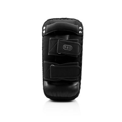 Bad Boy Pro Series Advanced Curved Thai Pads Black-White