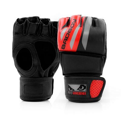 Bad Boy Pro Series Advanced MMA Gloves Schwarz-Rot