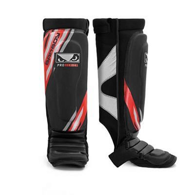 Bad Boy Pro Series Advanced MMA Shin Guards Schwarz-Rot