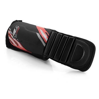 Bad Boy Pro Series Advanced MMA Shin Guards Preto-Vermelho