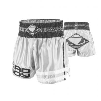 Bad Boy Tii Sok Muay Thai Shorts Gris-Negro