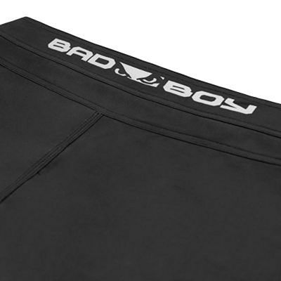 Bad Boy Training Series Impact MMA Shorts Svart-Gul