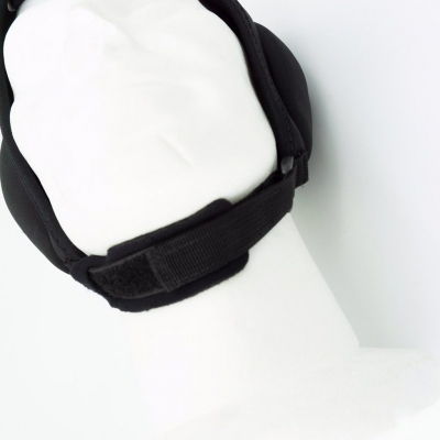 Chosen Ear Guard Negro
