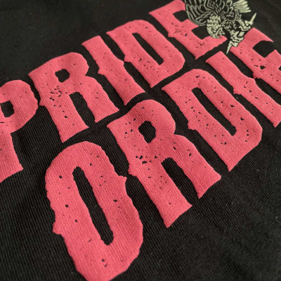 Pride Or Die Prey On The Strong Hoodie Negro-Rojo