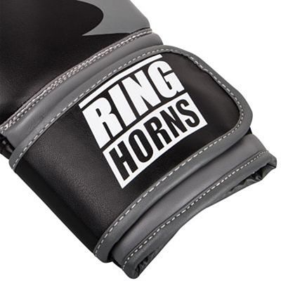 Ringhorns Charger Boxing Gloves Preto