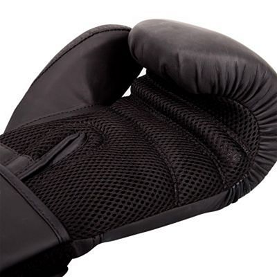 Ringhorns Charger Boxing Gloves Nero-Nero