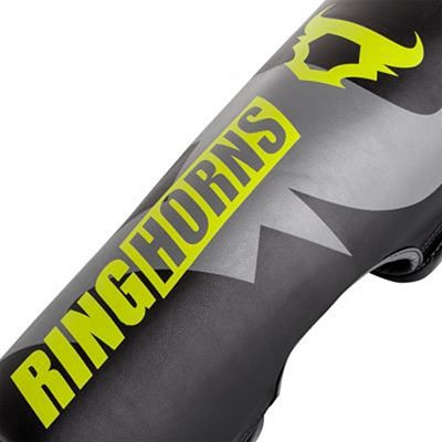 Ringhorns Charger Shin Guards Simple Negro-Amarillo