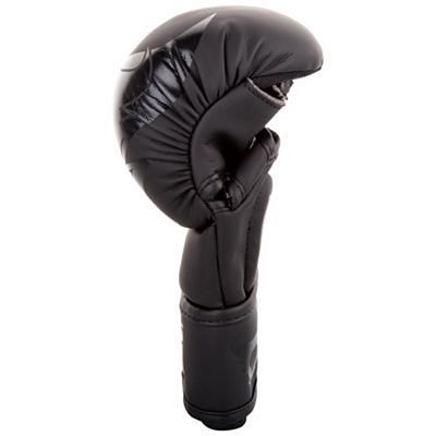 Ringhorns Charger Sparring Gloves Nero-Nero