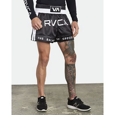 RVCA Muay Thai 15in Shorts Svart