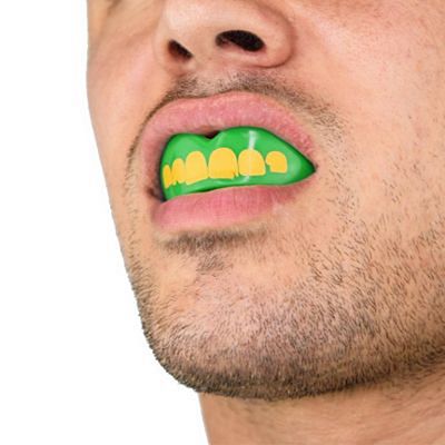 SafeJawz Extro Series Self-Fit Ogre Mouthguard Verde-Giallo