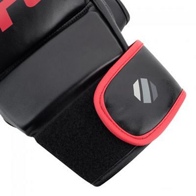 UFC Contender MMA Gloves 6oz With Thumb Nero