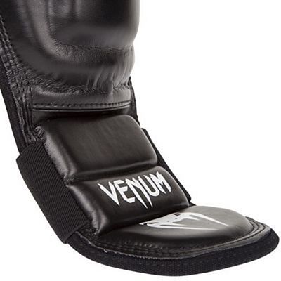 Venum 360 MMA Shin Guards Schwarz