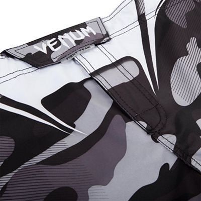 Venum Camo Hero Fightshorts White-Black