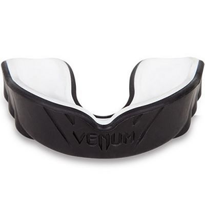 Venum Challenger Mouthguard Negro-Blanco