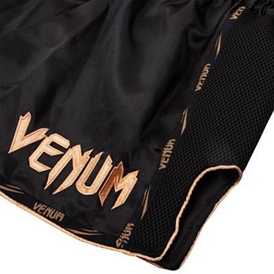 Venum Giant Muay Thai Shorts Negro