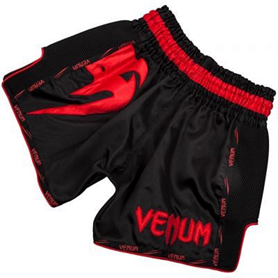 Venum Giant Muay Thai Shorts Negro-Rojo