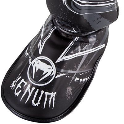 Venum Gladiator 3.0 Shinguards Preto-Branco