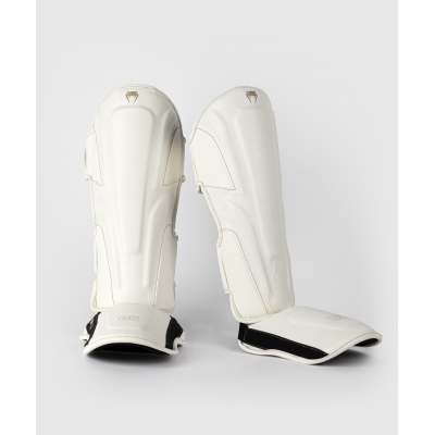 Venum Impact Evo Scales Shinguards Weiß