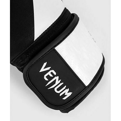 Venum Legacy Boxing Gloves Svart