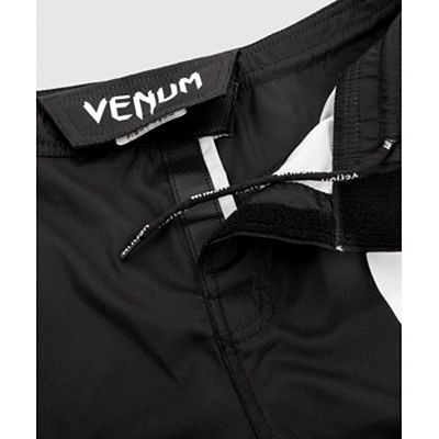 Venum Light 3.0 Fightshorts Negro-Blanco-Camo