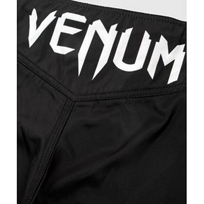 Venum Light 3.0 Fightshorts Negro-Blanco-Camo