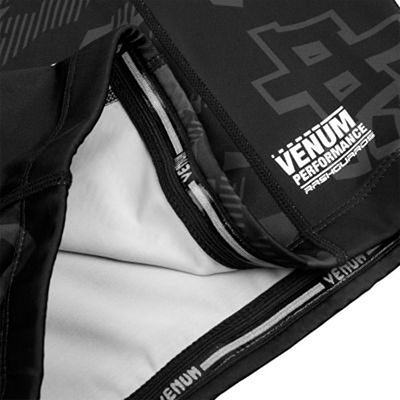 Venum Okinawa 2.0 Rashguard SS Fekete-Fehèr