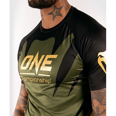 Venum ONE FC Dry Tech T-shirt Verde-Dourado