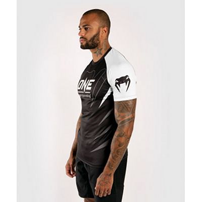 Venum ONE FC Dry Tech T-shirt Bianco-Nero