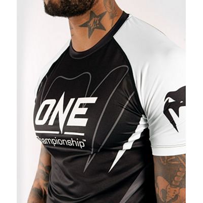 Venum ONE FC Dry Tech T-shirt Branco-Preto