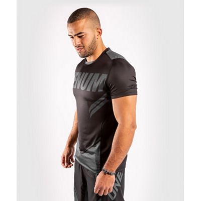 Venum ONE FC Impact Dry Tech Schwarz-Schwarz