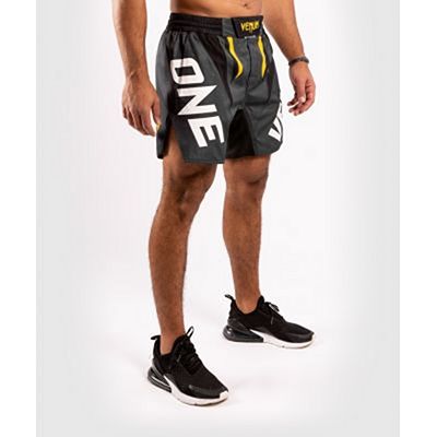 Venum ONE FC Impact Fightshorts Cinza-Amarelo