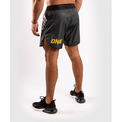 Venum ONE FC Impact Fightshorts Grau-Gelb