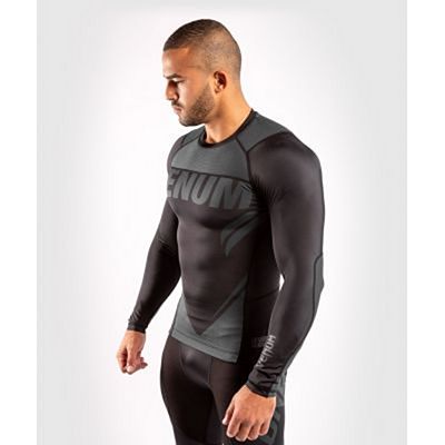 Venum ONE FC Impact Rashguard LS Fekete-Fekete