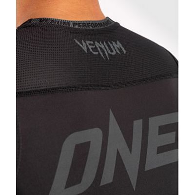 Venum ONE FC Impact Rashguard Sleeveless Black-Black
