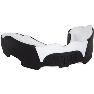 Venum Predator Mouthguard Schwarz-weiß