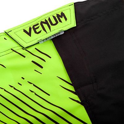 Venum Training Camp 2.0 Fightshorts Nero-Giallo