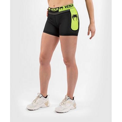 Venum Training Camp 3.0 Women Compression Shorts Fekete