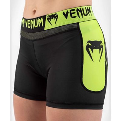 Venum Training Camp 3.0 Women Compression Shorts Schwarz