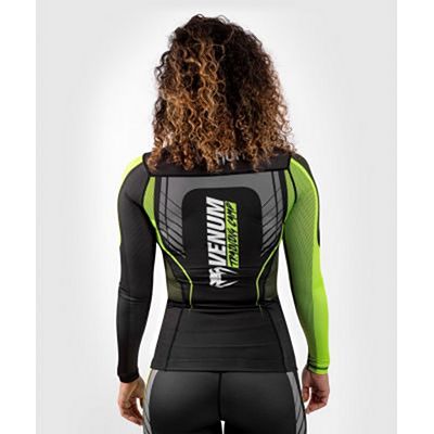 Venum Training Camp 3.0 Women Rashguard LS Preto