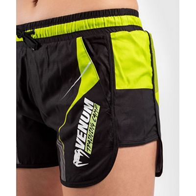 Venum Training Camp 3.0 Women Training Shorts Schwarz