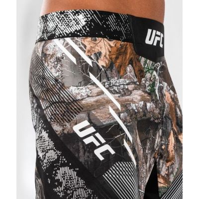 Venum UFC Adrenaline Fight Night Mens Realtree Camo Fightshort - Long Fit Camo