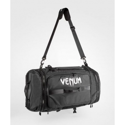 Venum UFC Adrenaline Fight Week Duffle Bag Noir