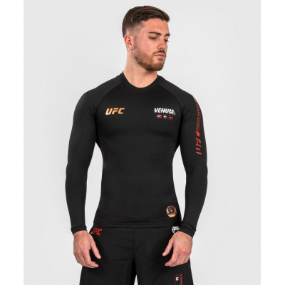 Venum UFC Adrenaline Fight Week Men Performance L/S Rashguard Schwarz-Rot