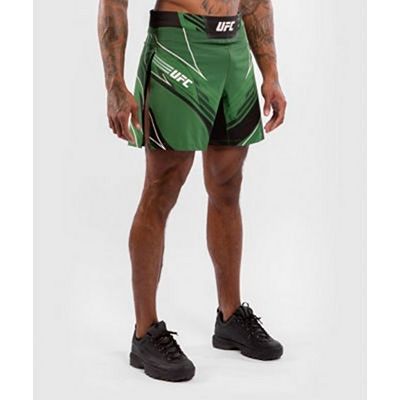 Venum UFC Authentic Fight Night Mens Gladiator Shorts Verde
