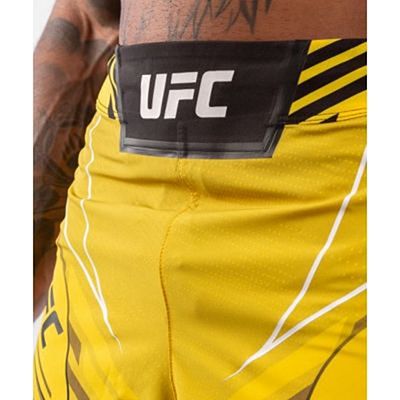 Venum UFC Authentic Fight Night Mens Shorts Long Fit Gul