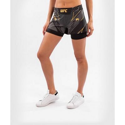 Venum UFC Authentic Fight Night Womens Short Fit Schwarz-Gold