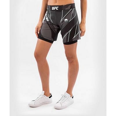 Venum UFC Authentic Fight Night Womens Shorts Long Fit Negro