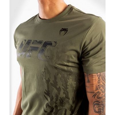 Venum UFC Authentic Fight Week Men Short Sleeve Tshirt Verde